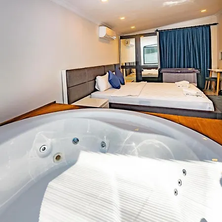 Hotel Citrus *